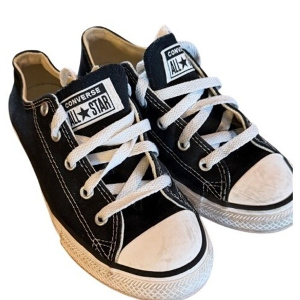 Converse Chuck Taylor All Star Low‎ Top Black White Kids Sneakers Size 1.5Y